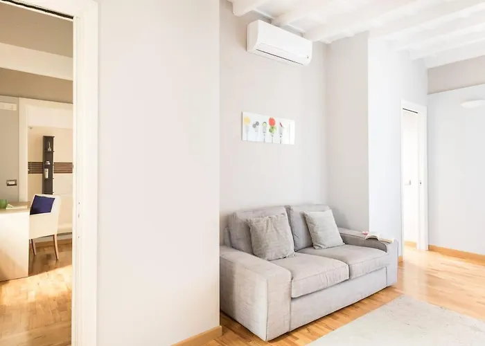 Spanish Steps House Vittoria רומא