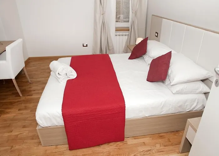 Spanish Steps House Vittoria